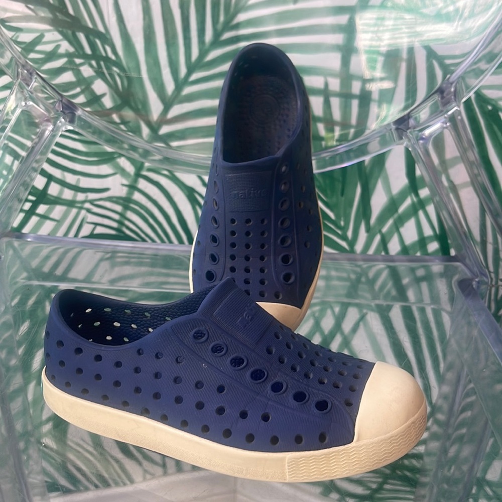 Navy Native Shoes!